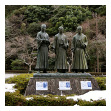松陰記念館前の銅像